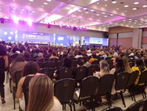 Conferência das mulheres antes da votação 13